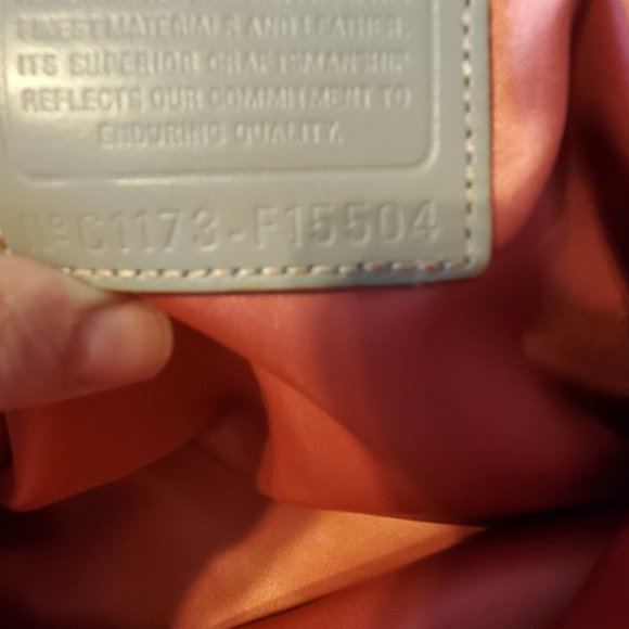 EUC Coach Ashley Carry All - Picture 4 of 9